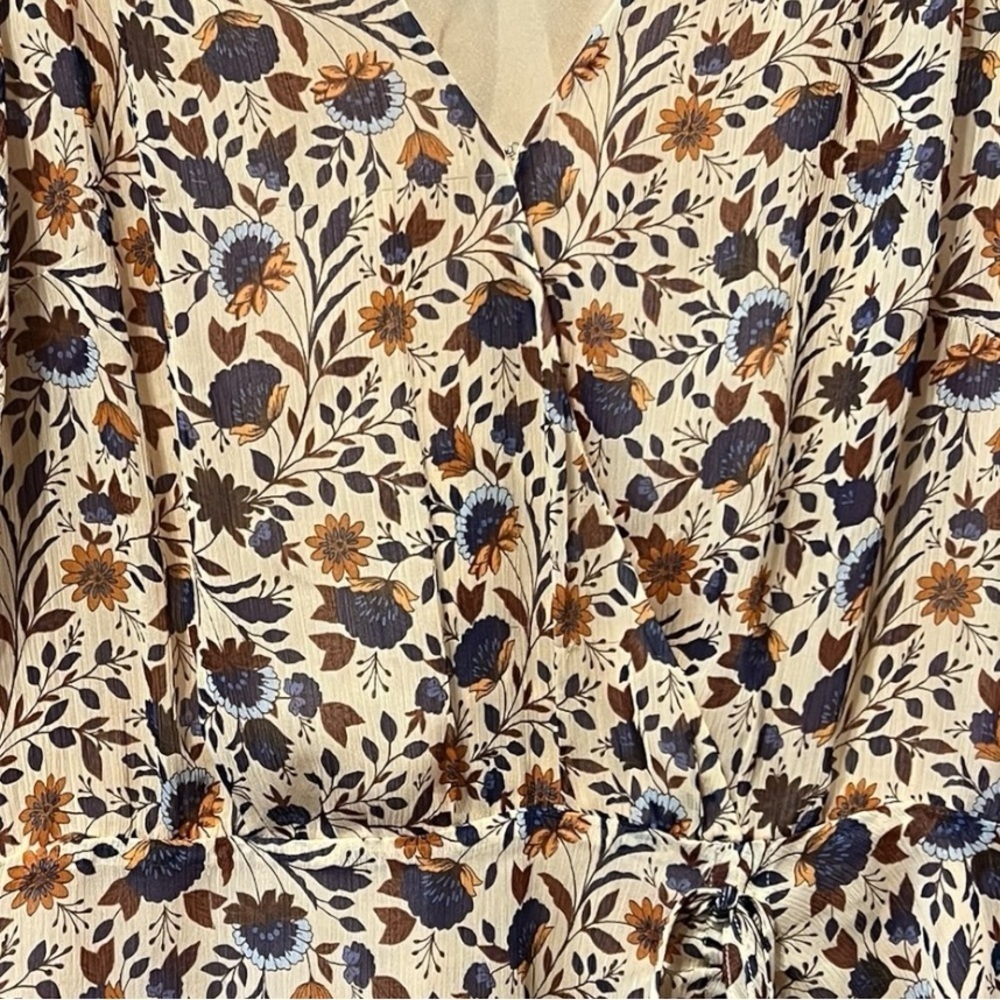 LOFT Floral Wrap Dress – Size 6 - Picture 6 of 6